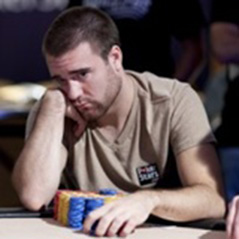 Peter Eastgate vs Aaron Gustavson Heads-Up EPT London